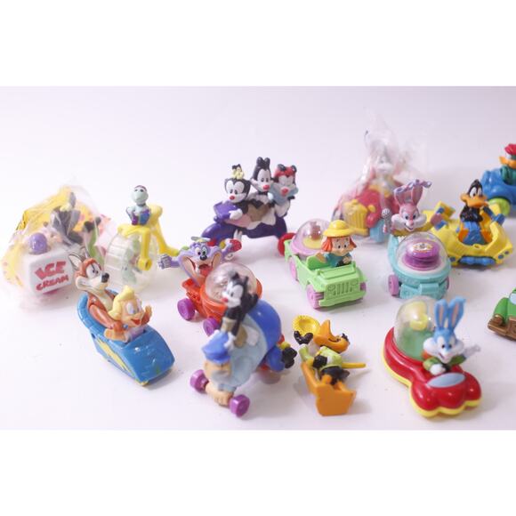 McDonald's Happy Meal, Looney Tunes, Toy Cars PVC Figurines ~ 250627-SHC SHC-02 - Picture 2 of 3